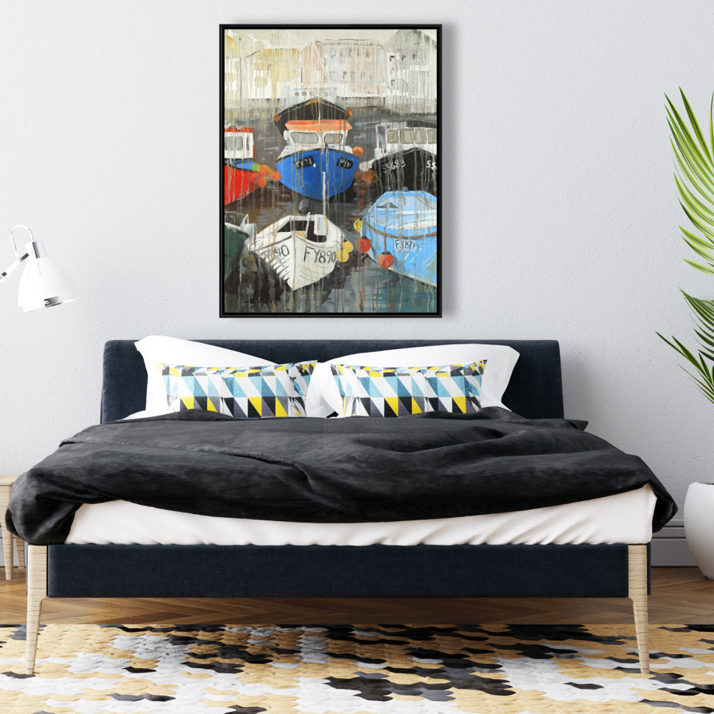 Pluie décolorée au port | Toile décorative encadrée bleue