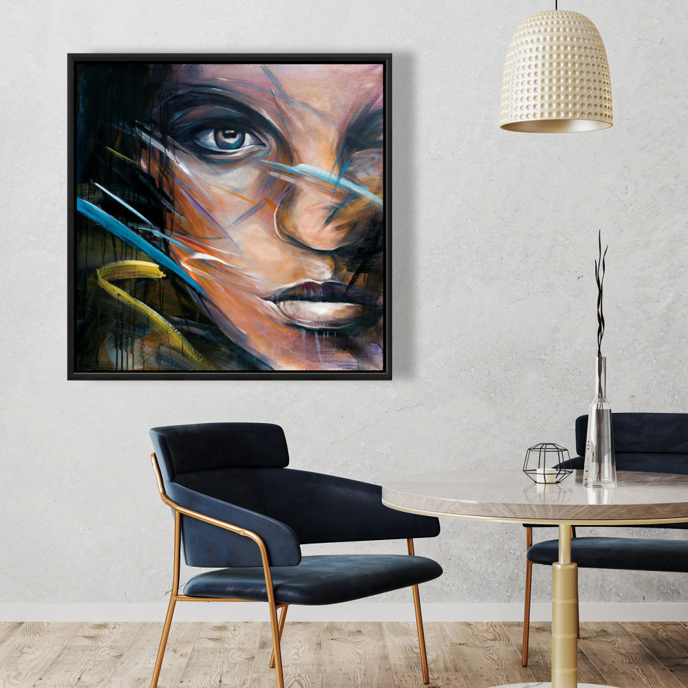 Toile colorée représentant un visage de femme | Décoration encadrée « Beauté bleue »