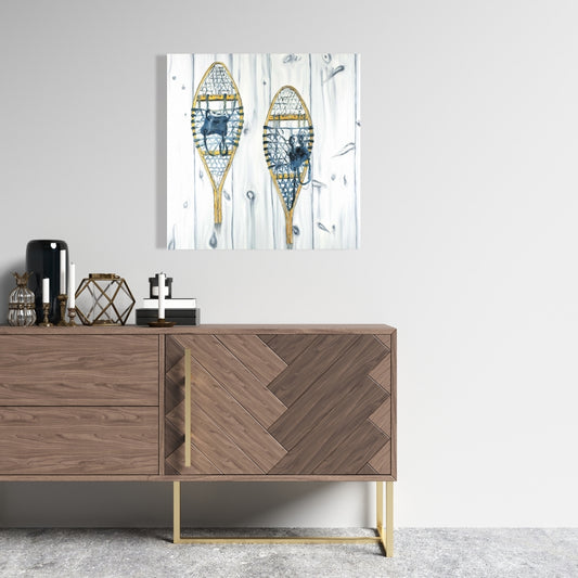 Toile vintage en bois représentant des raquettes à neige | Décoration murale rustique