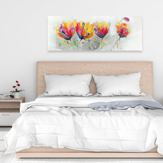 « Toile grise florale et botanique – Décor de quatre fleurs colorées »