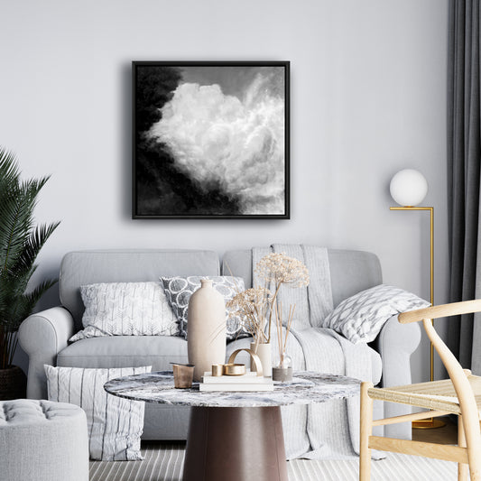Toile « Nuages monochromes sombres » | Décor de montagnes encadrées