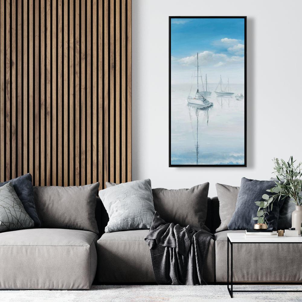 Toile encadrée « Voiliers sur un lac tranquille » – Décoration de chambre côtière