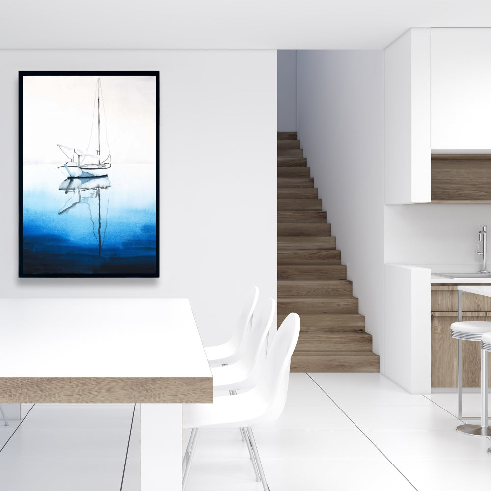 Toile panoramique sur un bateau côtier | Un bateau blanc sur une eau bleu profond