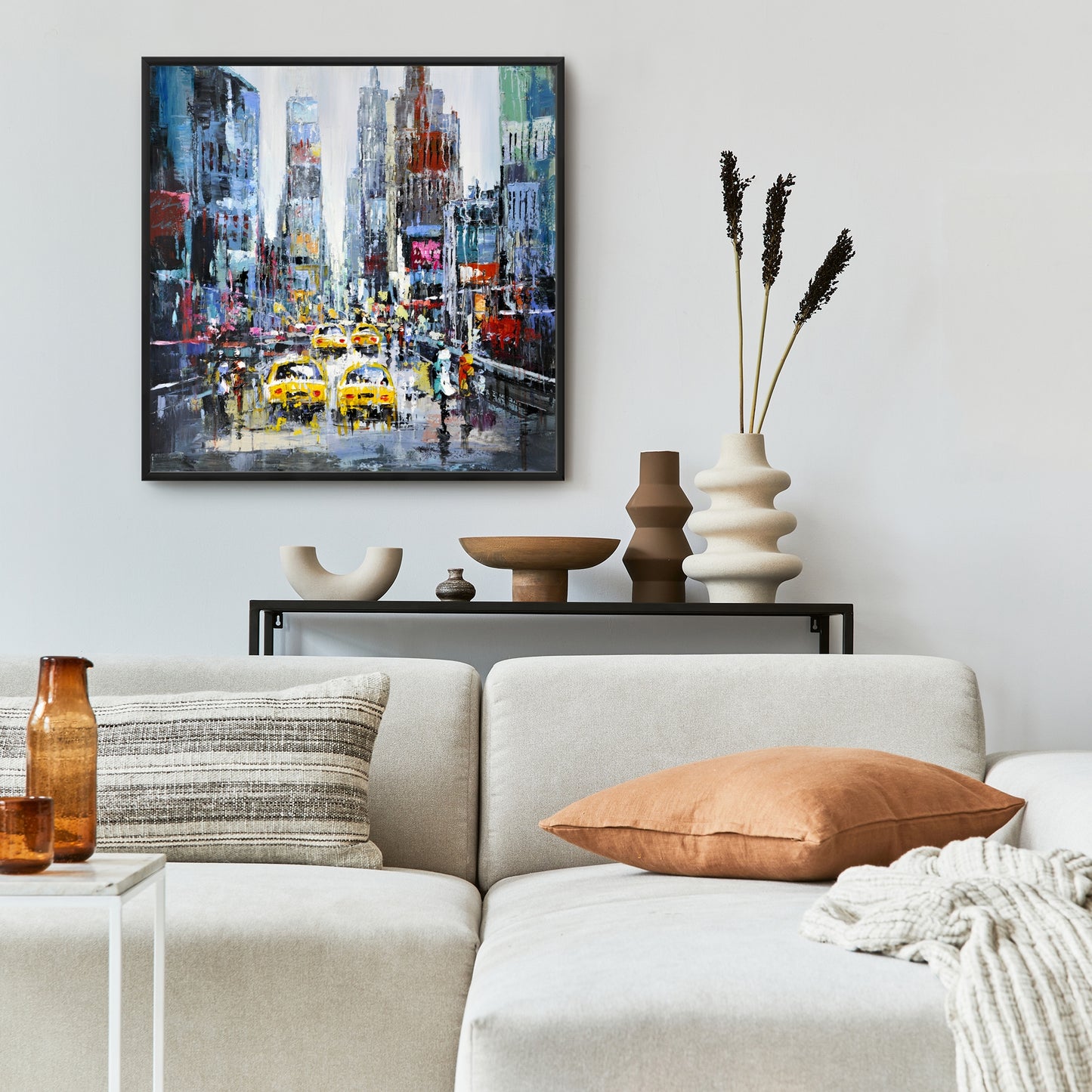 Scène urbaine avec taxis jaunes - Toile décorative encadrée bleue