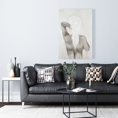 Belle femme rêveuse, toile beige sépia | Décoration d'intérieur