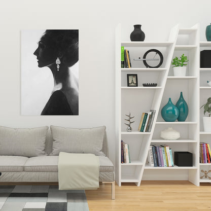 Chic Woman Monochrome Canvas - Elegant Figurative Home Decor