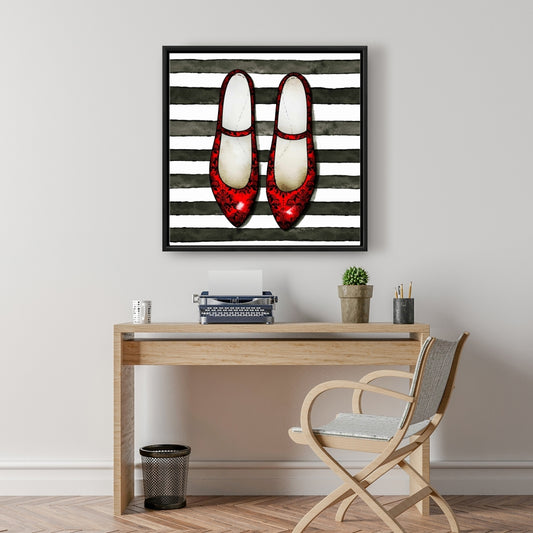 Toile rouge brillante avec chaussures | Décoration de chambre à fond rayé