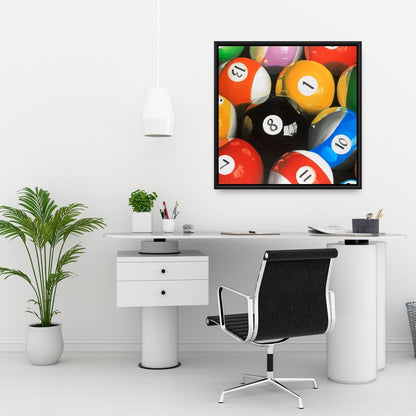 Gros plan de boules de billard | Décoration d'intérieur sur toile encadrée hyperréaliste
