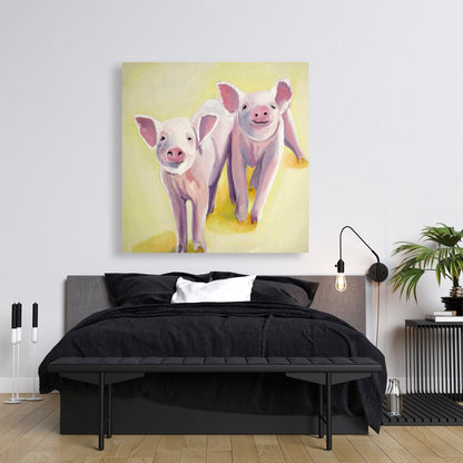 Toile illustrative jaune – Deux cochons souriants pour la décoration de la chambre