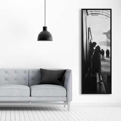 Toile monochrome blanche représentant une femme - Décor de couple à la gare