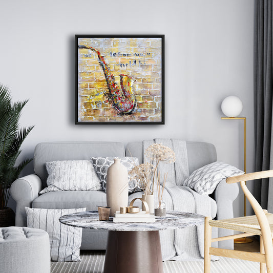 Saxophone jaune sur mur de briques | Décoration musicale pour chambre à coucher