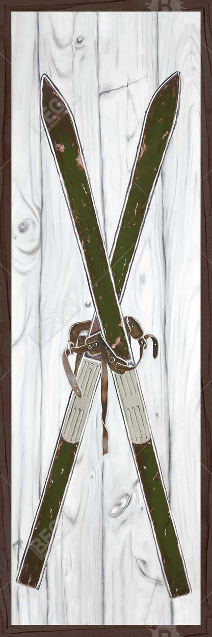 Toile verte avec skis vintage | Décoration de salon marron