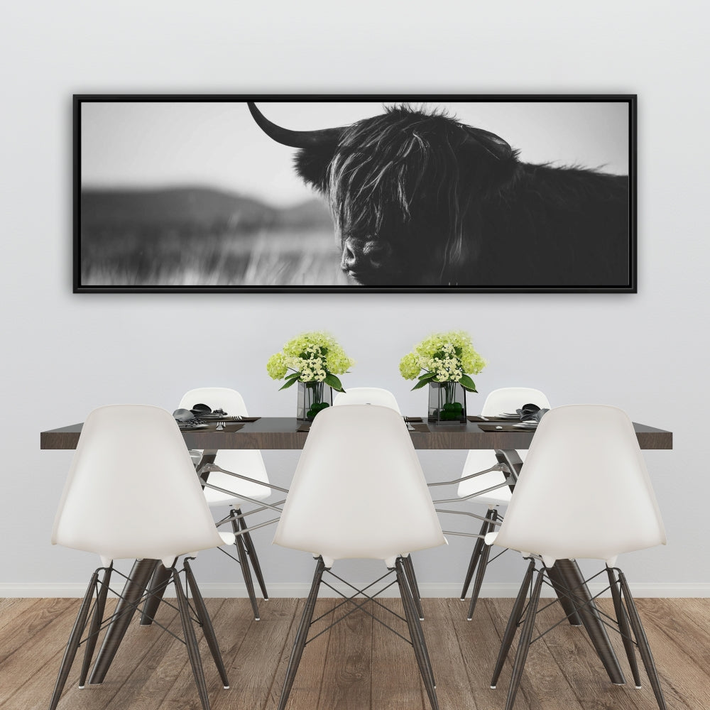 Magnifique toile représentant une vache des Highlands | Décoration de chambre monochrome