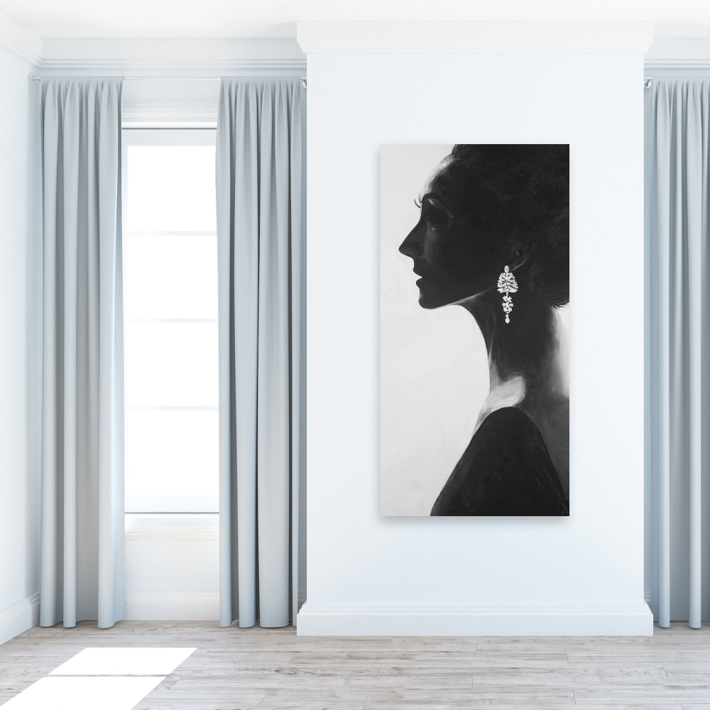 Chic Woman Monochrome Canvas - Elegant Figurative Home Decor