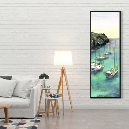 Toile verte côtière - Décor de bateaux à Cala Macarella