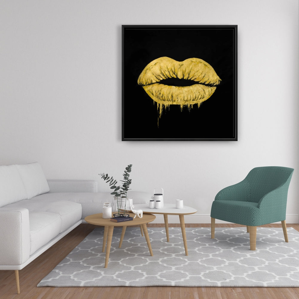 Toile « Femme aux lèvres dorées » | Décoration d'intérieur avec cadre noir