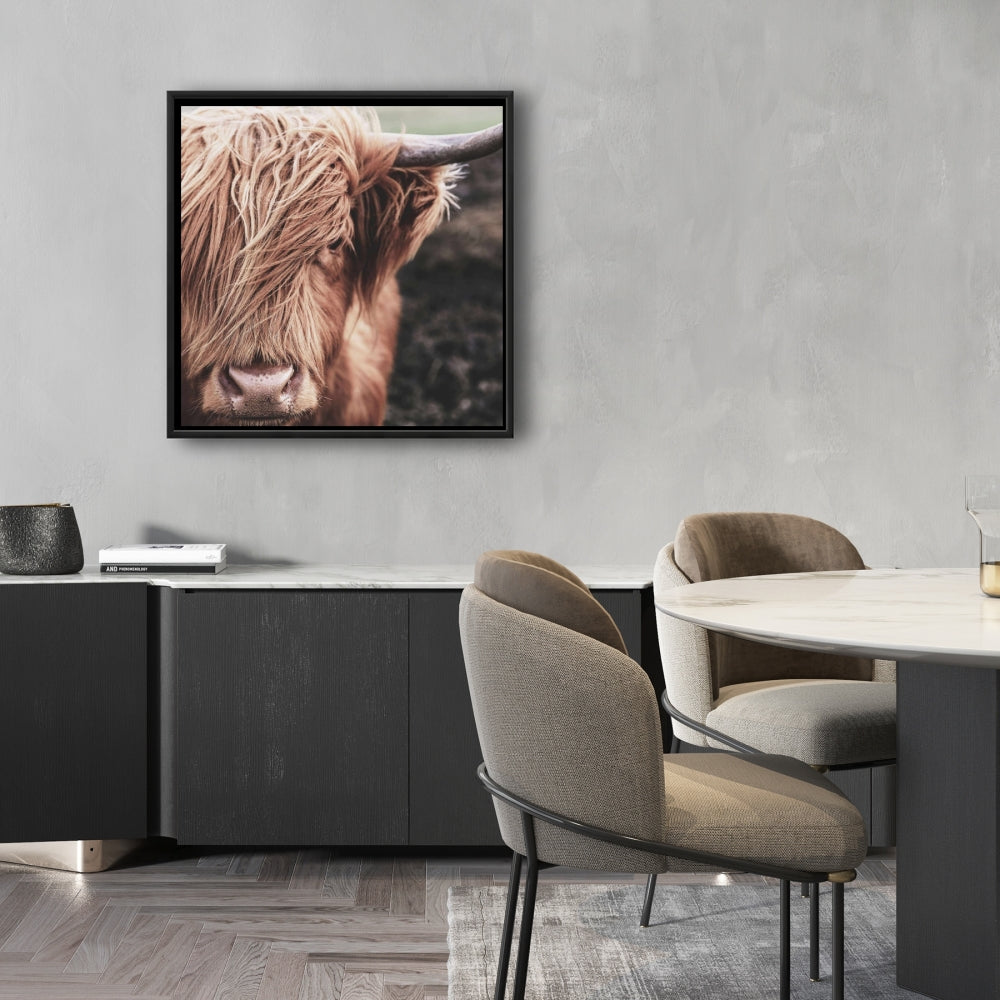 Toile désaturée représentant une ferme de vaches des Highlands | Décoration d'intérieur