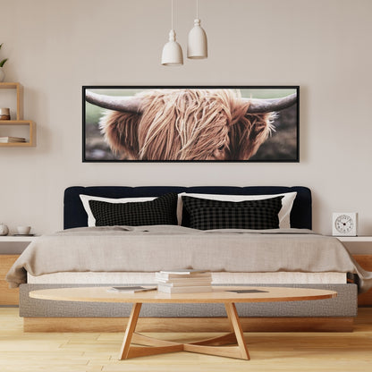 Toile désaturée représentant une ferme de vaches des Highlands | Décoration d'intérieur