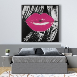 Encadré 48 x 48 - Bouche rose